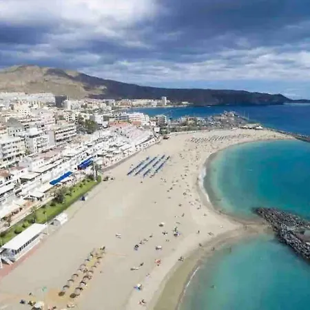 Апартаменты Cristianos, Walking To Beach, High Speed Wifi Лос Кристианос