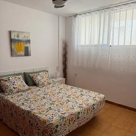 Cristianos, Walking To Beach, High Speed Wifi Διαμέρισμα *