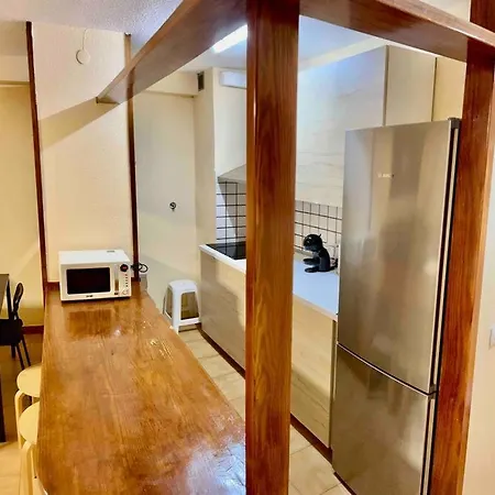 Apartman Cristianos, Walking To Beach, High Speed Wifi *