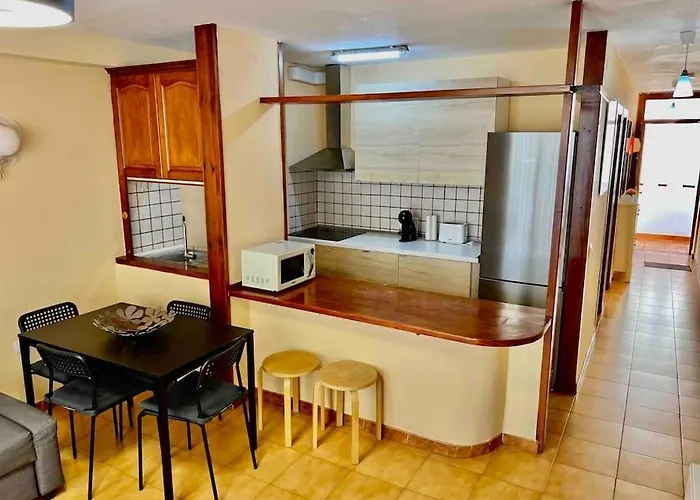 Cristianos, Walking To Beach, High Speed Wifi Apartment